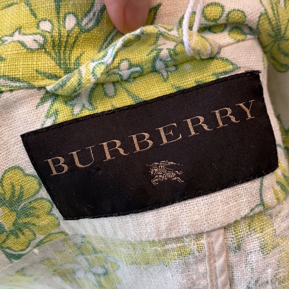Green Floral Burberry Dress 🌟 - Picture 5 of 6